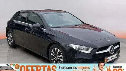 Usado Mercedes A180 116 CV (85 kW) 2019 Negro