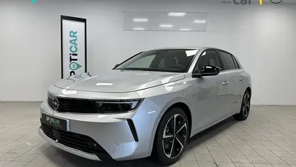 Gris Usado 2023 Opel Astra Elegance Berlina | 22.500 € (Buen precio)