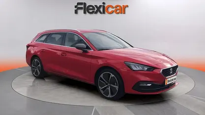 Usado Seat Leon FR 150 CV (110 kW) 2021 Rojo Familiar