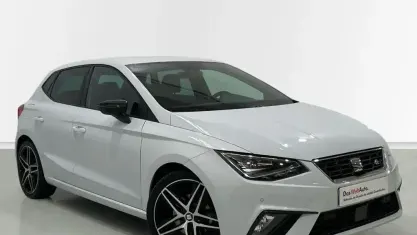 Usado Seat Ibiza FR 150 CV (110 kW) 2021 Blanco Utilitario