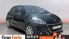 Usado 2018 Peugeot 208 Active Utilitario | 10.490 € (Precio justo)