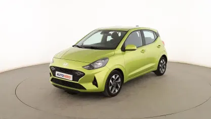 Usado Hyundai i10 67 CV (49 kW) 2024 Verde Utilitario