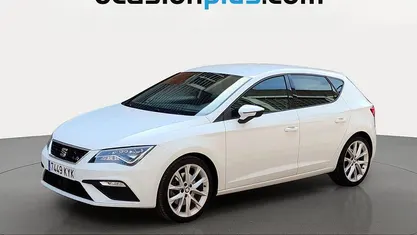 Usado Seat Leon FR 150 CV (110 kW) 2019 Blanco Utilitario