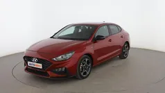 Rojo Usado 2023 Hyundai i30 N Line Berlina | 19.099 € (Precio justo)