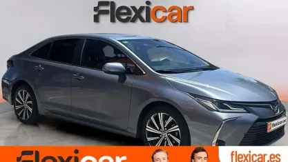 Usado Toyota Corolla Active 122 CV (89 kW) 2022 Gris Berlina
