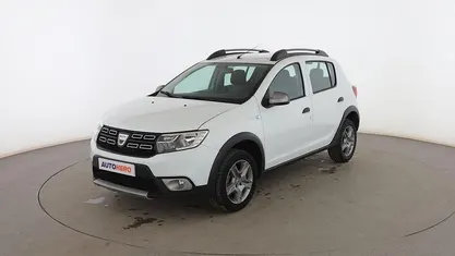 Usado Dacia Sandero Essentiel 90 CV (66 kW) 2019 Blanco Utilitario