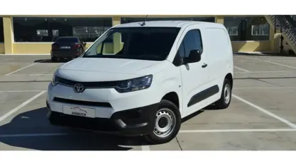 Usado Toyota Proace City City 102 CV (75 kW) 2021 Blanco Monovolumen