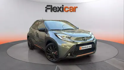 Usado Toyota Aygo X Edition 72 CV (52 kW) 2022 Verde SUV
