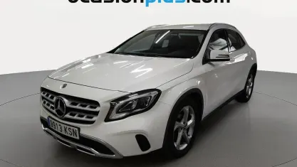 Begagnad Mercedes GLA200 136 HK (100 kW) 2018 Vit SUV