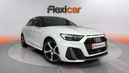 Käytetty Audi A1 Premium 116 HP (85 kW) 2021 Valkoinen Katumaasturi