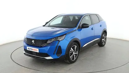 Usado Peugeot 3008 Allure 131 CV (96 kW) 2022 Azul SUV