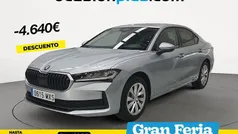 Usado 2025 Skoda Superb Essence Berlina | 34.990 € (Super precio)