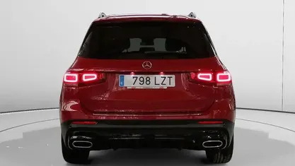Usado Mercedes GLB200 AMG line 150 CV (110 kW) 2022 Rojo SUV