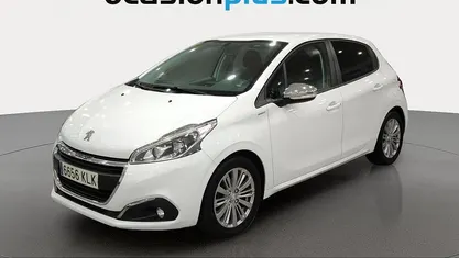 Blanco Usado 2018 Peugeot 208 Style Utilitario | 7682 € (Precio justo)