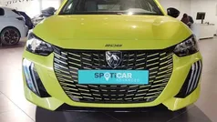 Amarillo Nuevo 2024 Peugeot e-208 Allure Utilitario | 30.657 € (Precio justo)