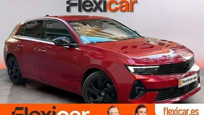 Usado Opel Astra 131 CV (96 kW) 2023 Rojo Berlina