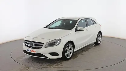 Usado Mercedes A180 Urban 110 CV (80 kW) 2013 Berlina