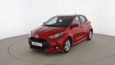 Rojo Usado 2022 Toyota Yaris Edition Utilitario | 15.599 € (Precio justo)