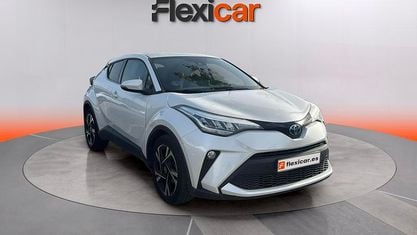 Käytetty Toyota C-HR Advance 184 HP (135 kW) 2022 Valkoinen Katumaasturi