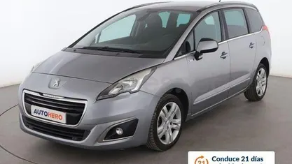 Usado Peugeot 5008 Style 121 CV (88 kW) 2016 Monovolumen