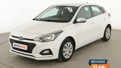 Usado Hyundai i20 75 CV (55 kW) 2018 Blanco Berlina