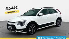 Blanco Usado 2024 Kia Niro SUV | 24.400 € (Precio justo)