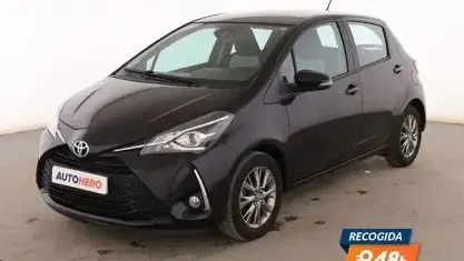 Usado Toyota Yaris Active 110 CV (80 kW) 2020 Negro Utilitario
