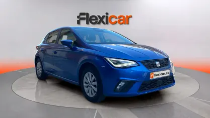 Usado Seat Ibiza Style 80 CV (58 kW) 2023 Azul Utilitario