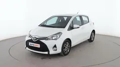 Blanco Usado 2016 Toyota Yaris City Utilitario | 9999 € (Precio justo)