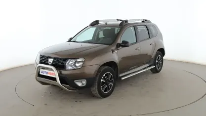 Usado Dacia Duster Black Shadow 110 CV (80 kW) 2017 Marrón SUV