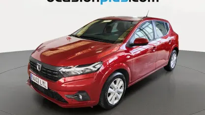 Usado Dacia Sandero Comfort 101 CV (74 kW) 2022 Rojo Utilitario