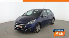 Azul Usado 2017 Peugeot 208 Allure Utilitario | 9499 € (Precio justo)
