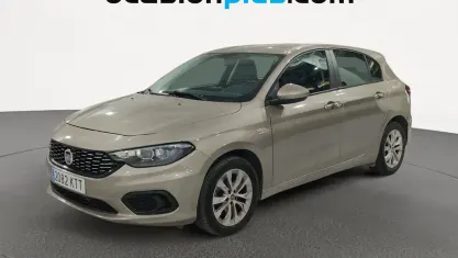 Usado Fiat Tipo Easy 95 CV (69 kW) 2019 Beige Utilitario