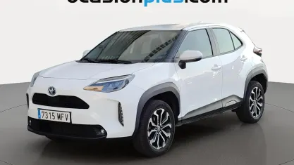 Usado Toyota Yaris Cross Active 116 CV (85 kW) 2023 Blanco SUV