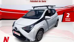 Usado 2020 Toyota Aygo X-play Utilitario | 10.271 € (Precio justo)