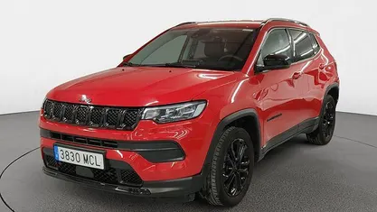 Rojo Usado 2022 Jeep Compass Night Eagle SUV | 23.455 € (Precio justo)