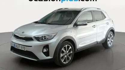 Usado Kia Stonic 101 CV (74 kW) 2019 Gris plata SUV
