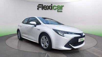 Usado Toyota Corolla Active 122 CV (89 kW) 2021 Blanco Berlina
