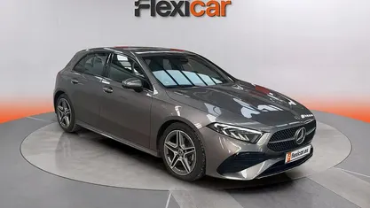 Usado Mercedes A200 150 CV (110 kW) 2023 Gris Berlina