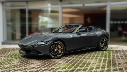 Nuevo Ferrari Roma 620 CV (456 kW) 2026 Gris metalizado