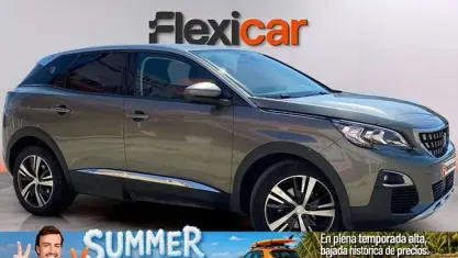 Usado Peugeot 3008 Allure 131 CV (96 kW) 2020 Gris SUV
