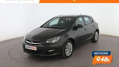Usado 2015 Opel Astra Selective Berlina | 9799 € (Precio justo)