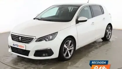 Usado Peugeot 308 130 HP (95 kW) 2018 Branco Sedan