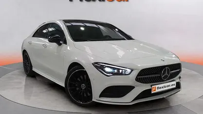 Blanco Usado 2025 Mercedes CLA220 Berlina | 41.990 € (Precio justo)