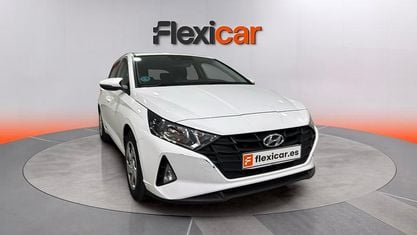 Usado Hyundai i20 101 CV (74 kW) 2022 Blanco Utilitario