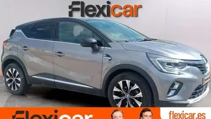 Usado Renault Captur 90 CV (66 kW) 2023 Gris SUV