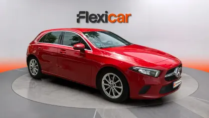 Usado Mercedes A180 116 CV (85 kW) 2020 Rojo Berlina