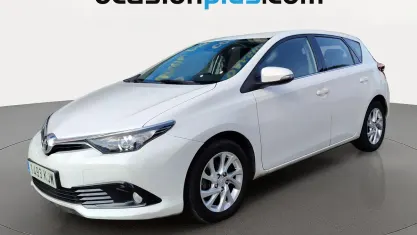Usado Toyota Auris Active 116 CV (85 kW) 2018 Blanco Utilitario