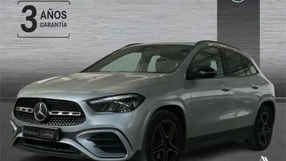 Gris Usado 2024 Mercedes GLA200 AMG line SUV | 42.990 € (Precio justo)