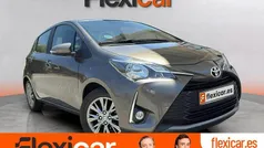 Gris / plata Usado 2020 Toyota Yaris Active Berlina | 13.990 € (Precio justo)